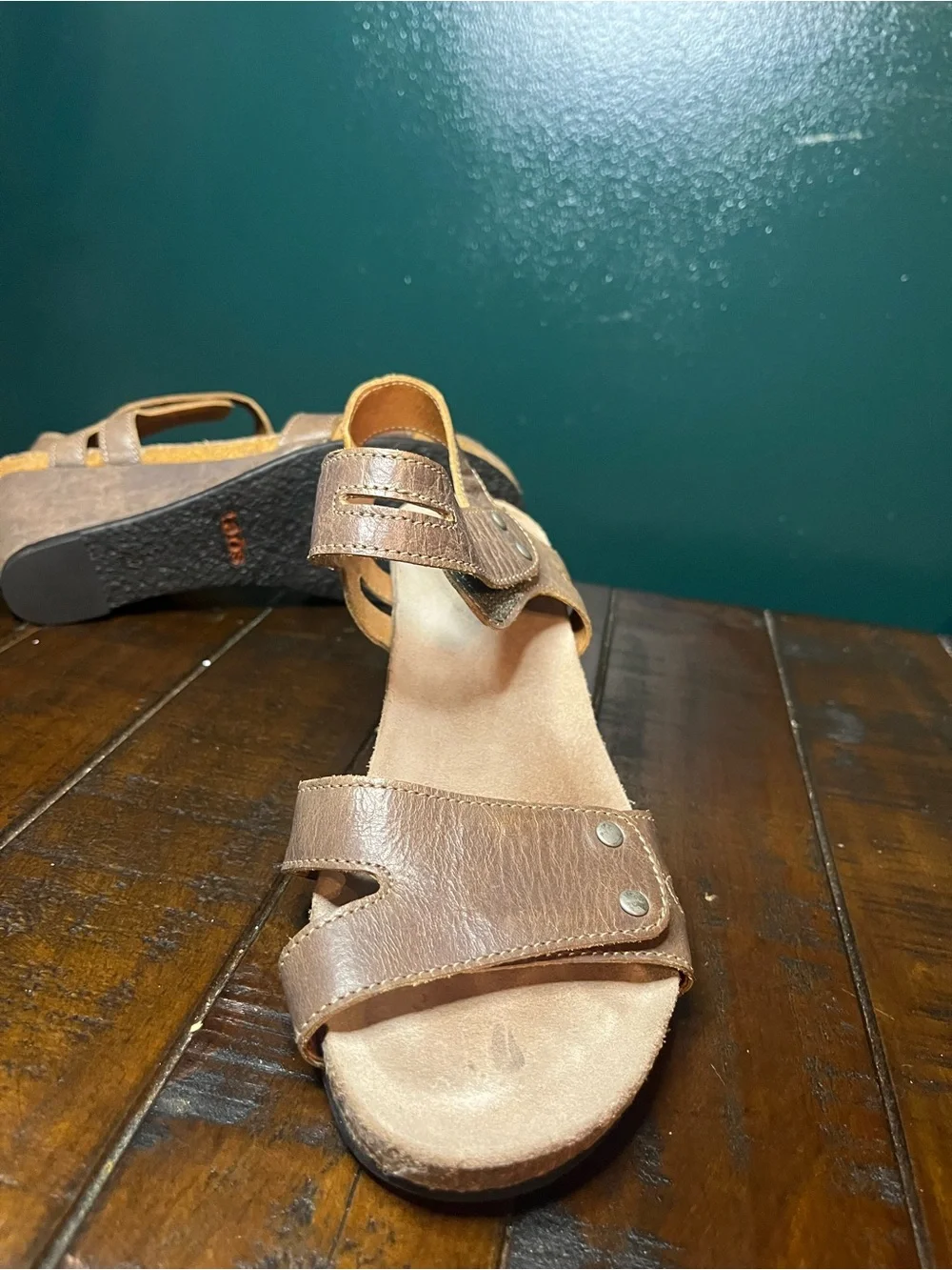 Taos Shoes Womens Size EU 37 US 6 Brown Leather Open Toe Slingback Sandals Wedge